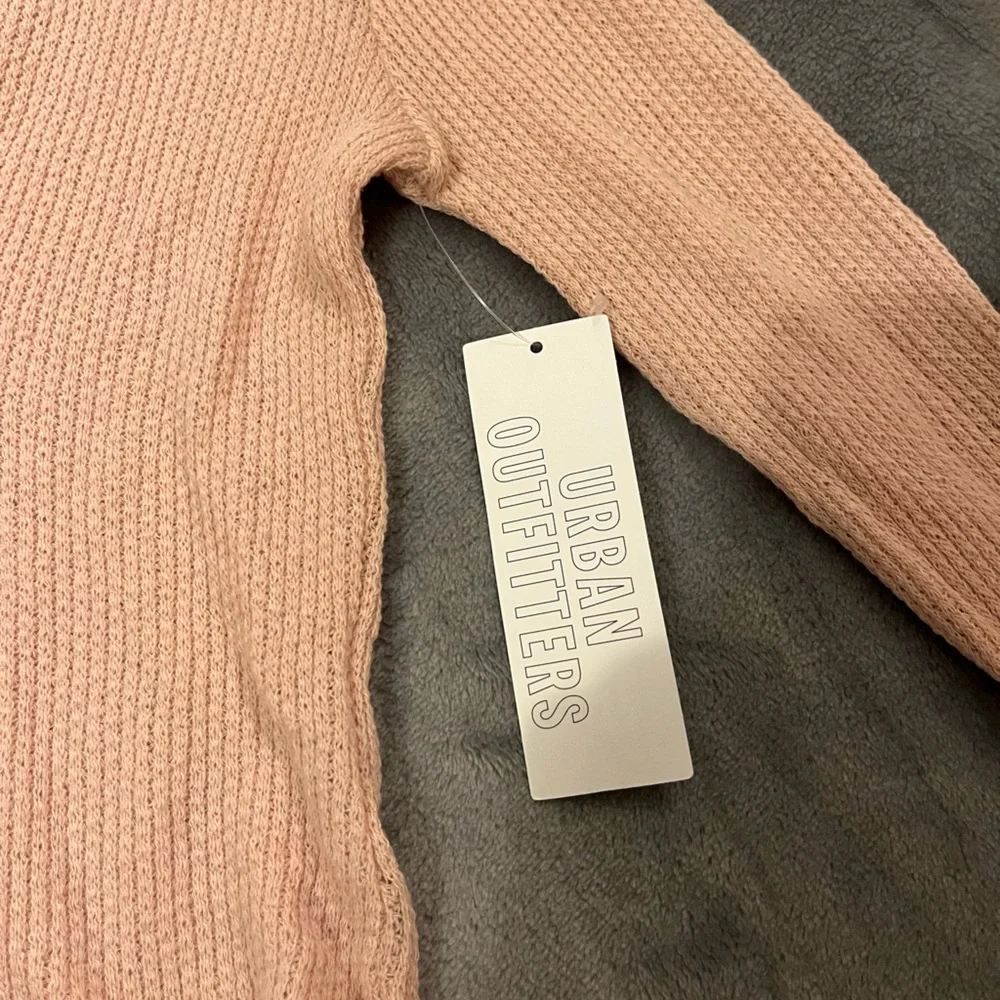 NWT Urban Outfitters Top - Picture 3 of 3